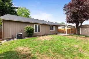 2740 Brae Dr, Medford, OR 97501 - Photo 10