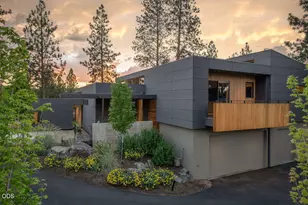 61865 Hosmer Lake Dr, Bend, OR 97702 - Photo 6