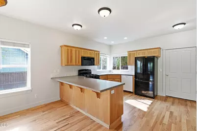 20617 Foxborough Lane, Bend, OR 97702 - Photo 6