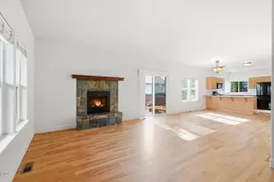 20617 Foxborough Ln, Bend, OR 97702 - Photo 12
