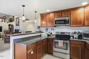 613 Nottingham Terrace, Eagle Point, OR 97524 - Photo 10