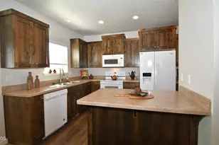 2649 NE Colleen Rd, Prineville, OR 97754 - Photo 8