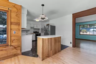 1351 NW Vicksburg Ave, Bend, OR 97703 - Photo 14