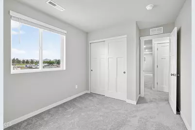 709 NW Walnut Avenue, Redmond, OR 97756 - Photo 14