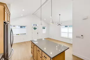 583 Coffee Ln, Ashland, OR 97520 - Photo 6