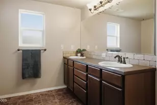2447 NW Greenwood Ave, Redmond, OR 97756 - Photo 16