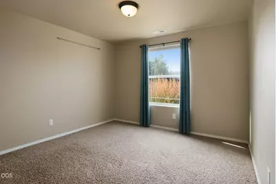 2447 NW Greenwood Avenue, Redmond, OR 97756 - Photo 12