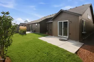 2447 NW Greenwood Ave, Redmond, OR 97756 - Photo 22