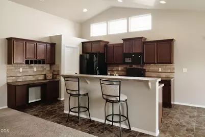 2447 NW Greenwood Avenue, Redmond, OR 97756 - Photo 6