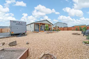 1222 NE Cobbleridge Ct, Prineville, OR 97754 - Photo 2