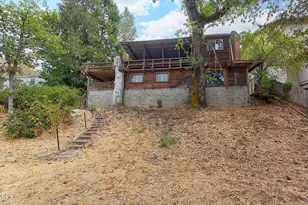1434 NW Hawthorne Ave, Grants Pass, OR 97526 - Photo 36
