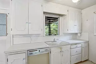 1434 NW Hawthorne Ave, Grants Pass, OR 97526 - Photo 18