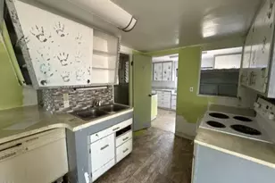 415 NW Locust St, Prineville, OR 97754 - Photo 12