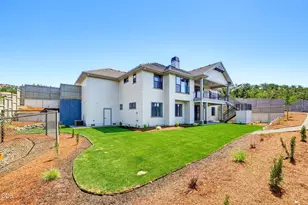 5609 Fallbrook Ln, Medford, OR 97504 - Photo 74