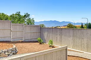 5609 Fallbrook Ln, Medford, OR 97504 - Photo 54