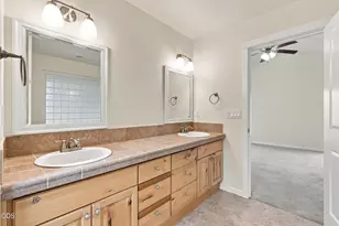 2526 NW Awbrey Rd, Bend, OR 97703 - Photo 22