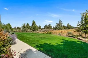 60870 Billadeau Rd, Bend, OR 97702 - Photo 10
