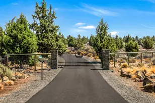 60870 Billadeau Rd, Bend, OR 97702 - Photo 2