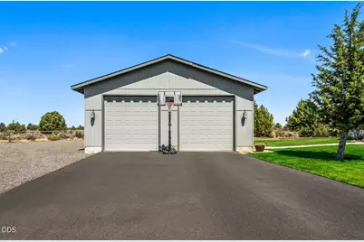 60870 Billadeau Road, Bend, OR 97702 - Photo 16