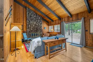 56828 Deschutes Ln, Sunriver, OR 97707 - Photo 1