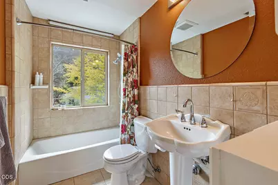 2260 Old Highway 99 S, Ashland, OR 97520 - Photo 18