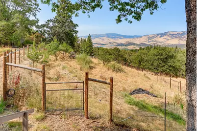 2260 Old Highway 99 S, Ashland, OR 97520 - Photo 52