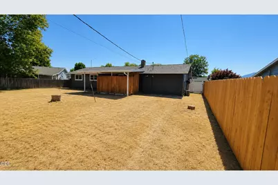 7875 Gladstone Avenue, White City, OR 97503 - Photo 16