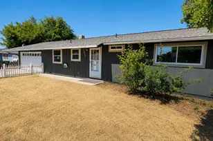 7875 Gladstone Ave, White City, OR 97503 - Photo 2