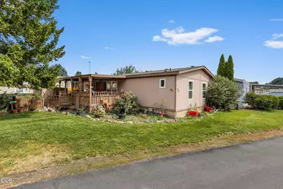 185 NW Harwood Street #SPC 46, Prineville, OR 97754 - Photo 1