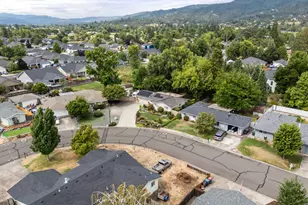 95 Donna Way, Central Point, OR 97502 - Photo 38