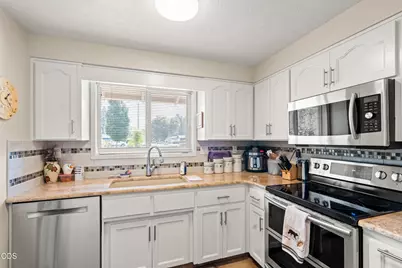 95 Donna Way, Central Point, OR 97502 - Photo 14