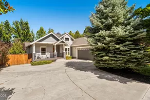 63106 Layton Ave, Bend, OR 97701 - Photo 36