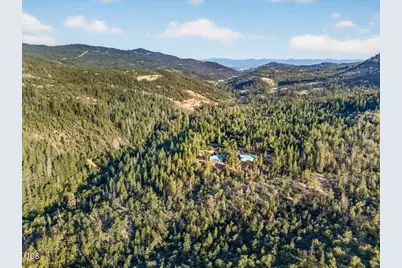 10001 E Antelope Road, Eagle Point, OR 97524 - Photo 48