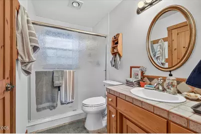 10001 E Antelope Road, Eagle Point, OR 97524 - Photo 18