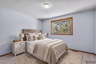 64741 Sylvan Loop, Bend, OR 97701 - Photo 18