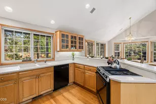 17900 Red Cedar Ln, Sunriver, OR 97707 - Photo 6