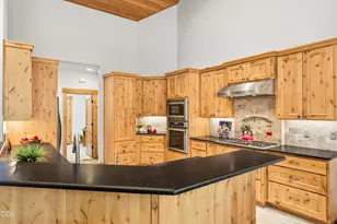 56296 Sable Rock Loop, Bend, OR 97707 - Photo 8