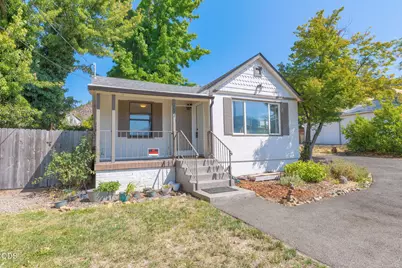 2072 NE Fairview Avenue, Grants Pass, OR 97526 - Photo 1