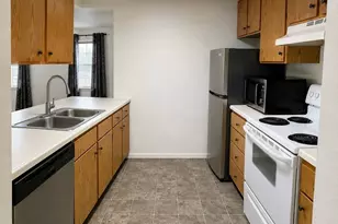2101 Poplar, Medford, OR 97504 - Photo 2