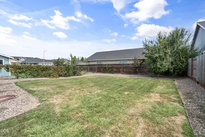 1827 Lillian Street, Medford, OR 97501 - Photo 26