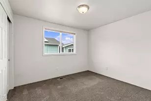 1827 Lillian St, Medford, OR 97501 - Photo 16