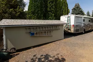 20705 Wishing Well Ct, Bend, OR 97701 - Photo 24