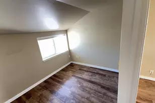 947 SW 14th St, Redmond, OR 97756 - Photo 24