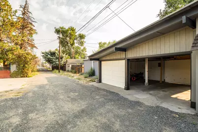 947 SW 14th Street, Redmond, OR 97756 - Photo 20