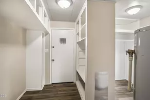 947 SW 14th St, Redmond, OR 97756 - Photo 10