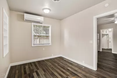 947 SW 14th Street, Redmond, OR 97756 - Photo 6