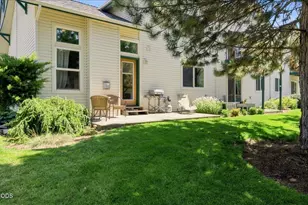 438 NW 19th, Redmond, OR 97756 - Photo 40