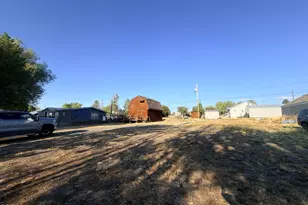 204 C, Seneca, OR 97873 - Photo 2