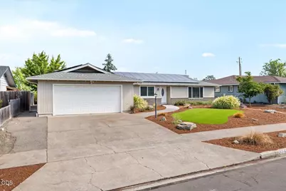 1751 Yukon Avenue, Medford, OR 97504 - Photo 2