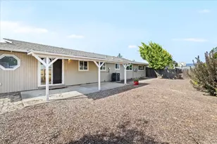 1751 Yukon Ave, Medford, OR 97504 - Photo 24